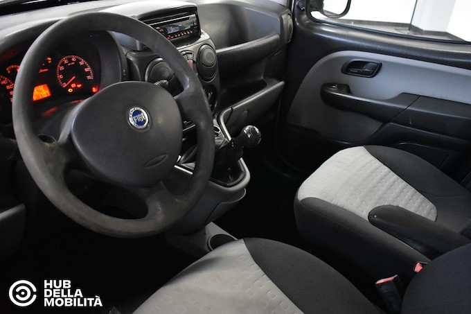 FIAT Doblò 1.9 MJ Combi 5 p.ti N1